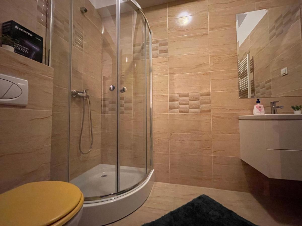 Apartment Near Palas Mall Iasi Eksteriør billede